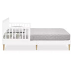 Delta Children Jordan Lettino per Bambini - Bianco: Culla/Lettino Standard, Struttura in Pino, Stile Moderno