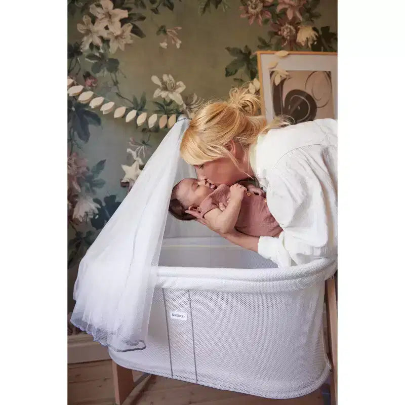 BabyBjorn Baby Cradle - Ivory: Culla/Lettino da affiancare, Moderno, Funzione a dondolo, Facile da trasportare