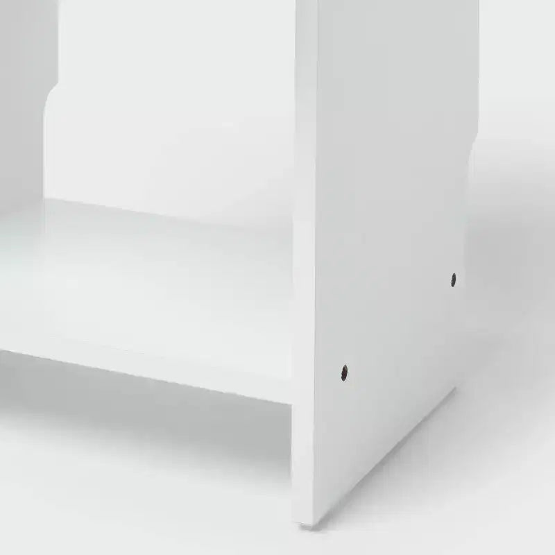 Mobile basso da bagno a torre della collezione Laminate - Brightroom™