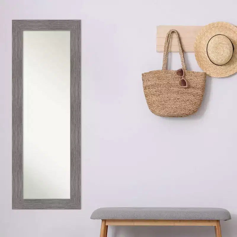 Specchio a figura intera Amanti Art 20" x 54" con cornice in polistirene, non smussato, a righe verticali, grigio, da appendere alla porta: rettangolare, moderno