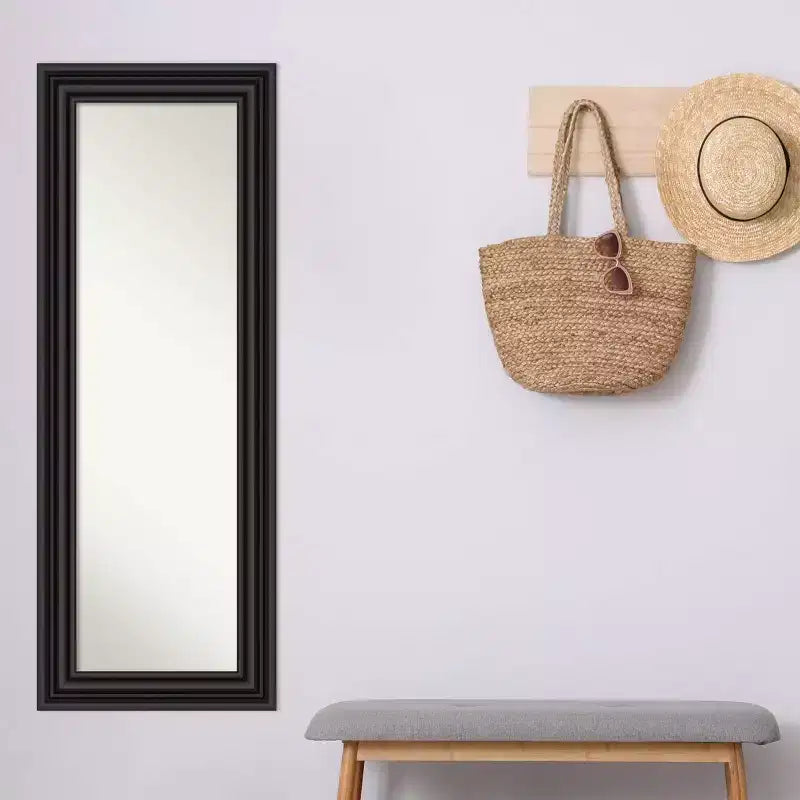 Specchio a figura intera per porta, 20" x 54", non bisellato, nero coloniale - Amanti Art: include ferramenta per il montaggio, cornice in polistirolo