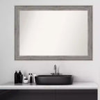 Specchio da parete per bagno Amanti Art Regis Barnwood Gray in legno, senza bisello, 41" x 29": Rettangolare moderno, include ferramenta per il montaggio