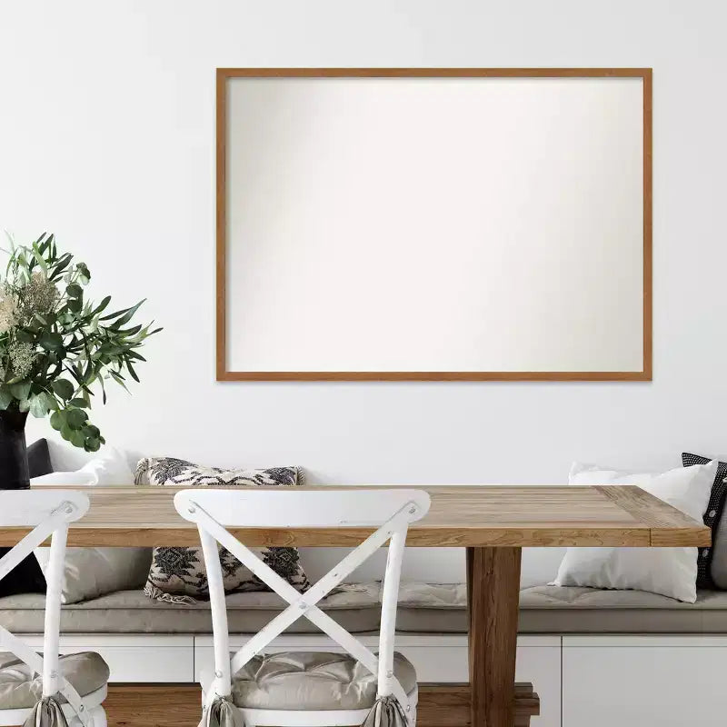 Specchio da parete stretto in legno biondo Carlisle non smussato 39" x 28" - Amanti Art