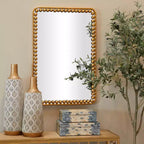 Specchio da Parete in Metallo 36"x24" con Dettaglio Perline Oro - Olivia & May: Specchio Decorativo Rettangolare Moderno, Nessun Montaggio Richiesto