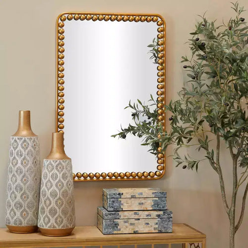 Specchio da Parete in Metallo 36"x24" con Dettaglio Perline Oro - Olivia & May: Specchio Decorativo Rettangolare Moderno, Nessun Montaggio Richiesto