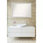 Specchio da parete per bagno Morgan in legno non smussato 40"x29" Bianco/Blu - Amanti Art: Include accessori per il montaggio, cornice in legno
