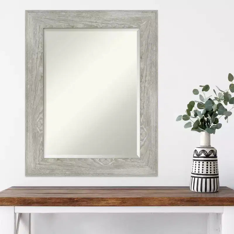 Specchio da parete incorniciato Dove 24" x 30" color grigio chiaro - Amanti Art: rettangolare moderno bisellato, cornice in polistirolo, da parete
