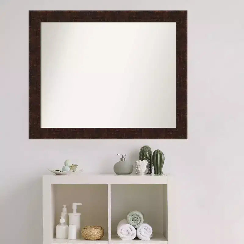 Specchio da parete stretto William in bronzo marmorizzato 32" x 26": Moderno, Rettangolare, Nessun assemblaggio - Amanti Art