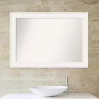 Specchio da parete per bagno Amanti Art 42" x 30" senza bordo smussato bianco Ridge: rettangolare moderno, include l'hardware di montaggio