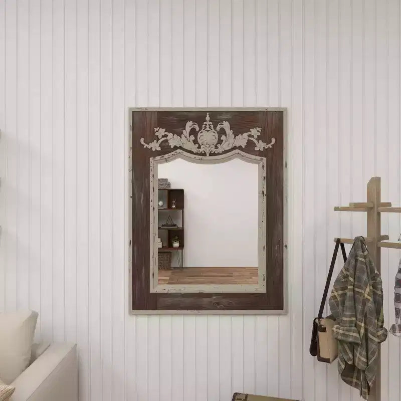 Specchio da parete intagliato floreale in legno Acanto Marrone - Olivia & May