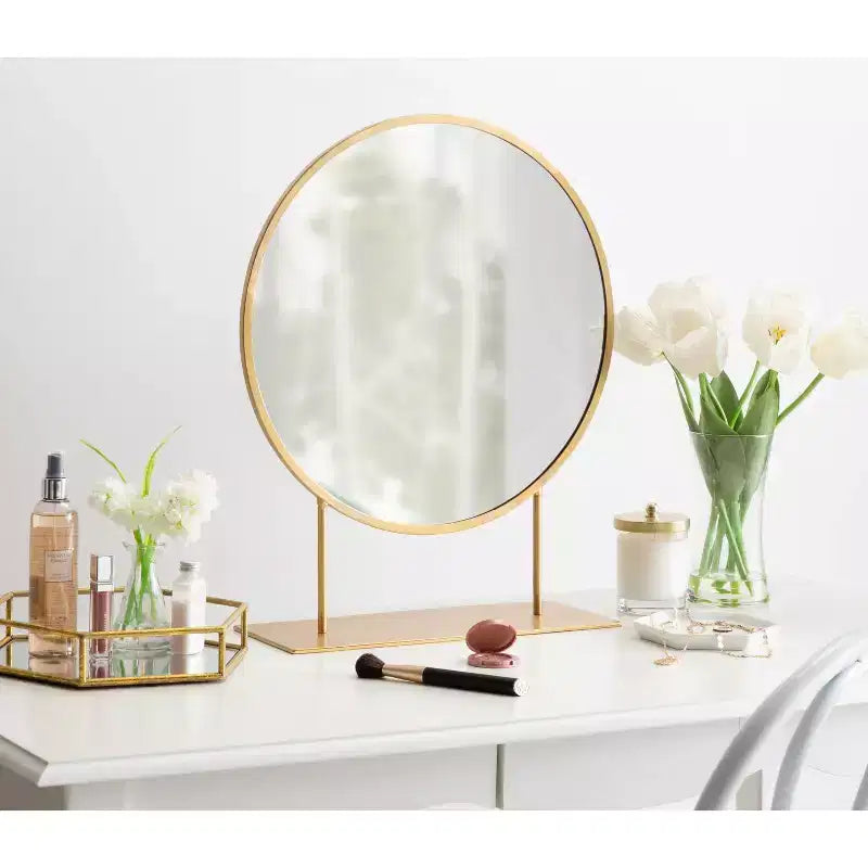 Specchio da parete rotondo Rouen 18" x 22" oro - Kate & Laurel All Things Decor: Autoportante, cornice in metallo, arredamento moderno