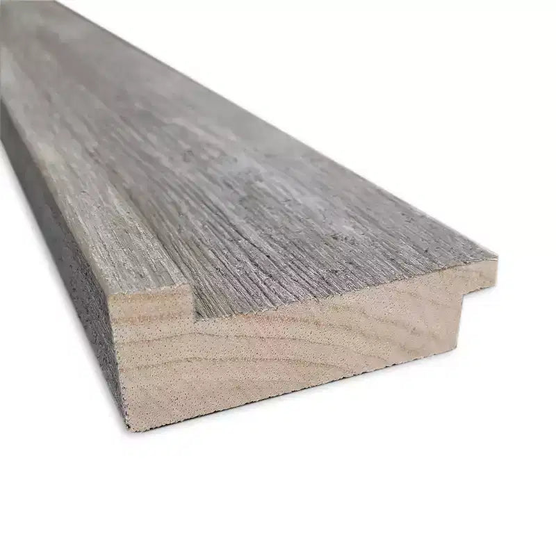 Specchio da parete per bagno in legno Regis Barnwood grigio, senza smussatura, 33" x 27" - Amanti Art