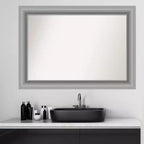 Specchio da parete Amanti Art 42" x 30" in nichel lucido, con bordo piatto, modello Peak: Include l'hardware per il montaggio