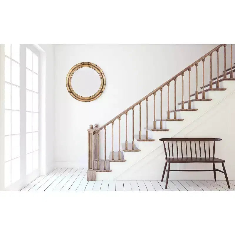 Specchio oblò rotondo in metallo invecchiato dorato da 22" - Storied Home: Stile moderno, Nessun assemblaggio, Montaggio a parete