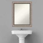 Specchio da parete Lyla ornato con cornice, non smussato, 55,9 cm x 71,1 cm, Argento - Amanti Art: Include l'hardware per il montaggio