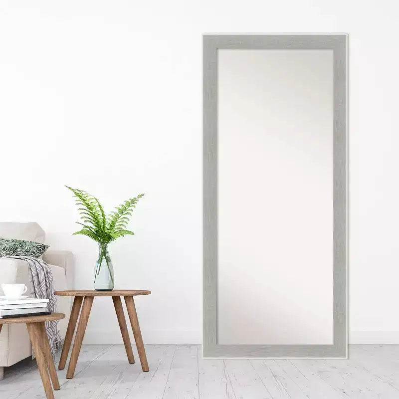 Specchio da terra/a parete Glam 29" x 65" con cornice grigio lino - Amanti Art: montaggio a parete, cornice in polistirene