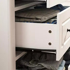 Cassettiera Hitow White Classic a 6 cassetti con gambe robuste e maniglie in metallo