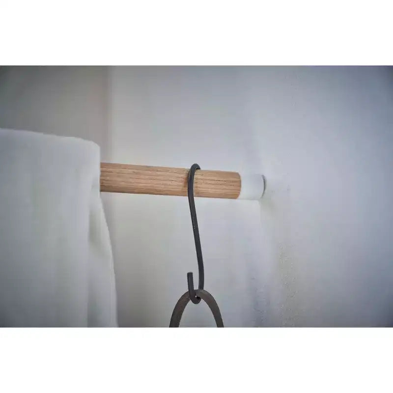 Yamazaki Home - Appendiabiti a Colonna ad Angolo (63 H) - Acciaio + Legno