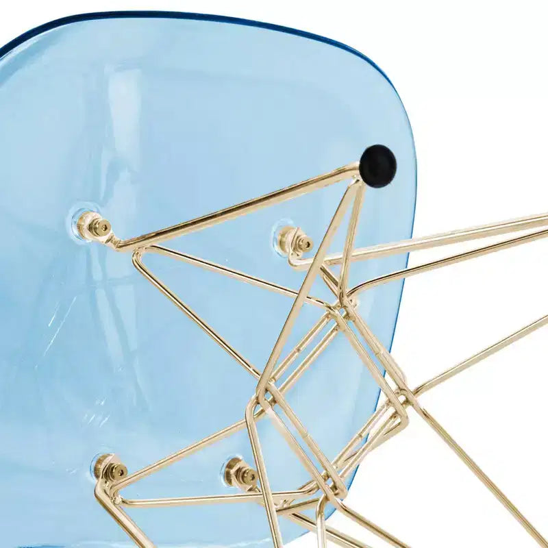 LeisureMod Cresco Sedia da pranzo moderna in acrilico con base Eiffel in cromo dorato, elegante sedia d'accento per sala da pranzo, cucina o ufficio contemporanei