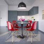 LeisureMod Cresco Sedia da pranzo moderna in acrilico con base Eiffel in cromo dorato, elegante sedia d'accento per sala da pranzo, cucina o ufficio contemporanei