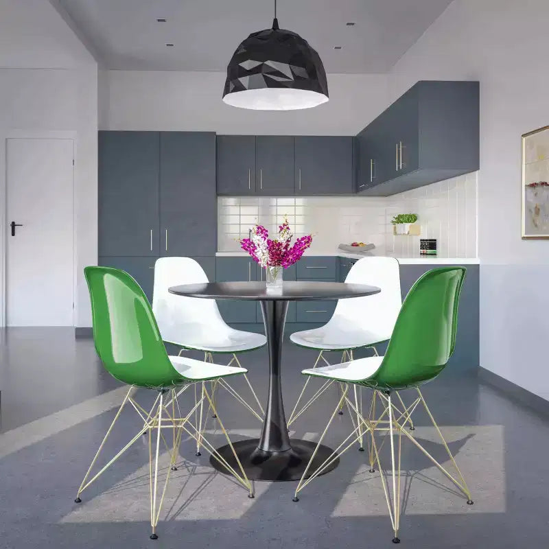 LeisureMod Cresco Sedia da pranzo moderna in acrilico con base Eiffel in cromo dorato, elegante sedia d'accento per sala da pranzo, cucina o ufficio contemporanei
