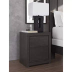 Comodino Signature Design by Ashley Candanew a 2 cassetti con porte di ricarica USB, grigio antracite