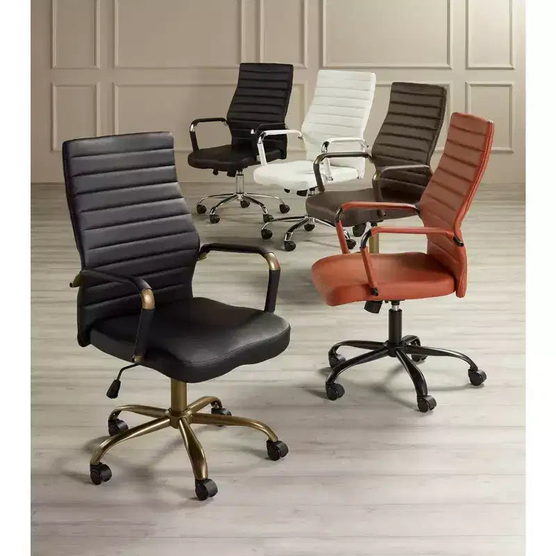 Sedia da ufficio regolabile in similpelle nera Studio 55D Primero