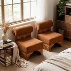 Christopher Knight Home Pedro Sedia di design imbottita in bouclé con struttura in legno di gomma e schienale arrotolato