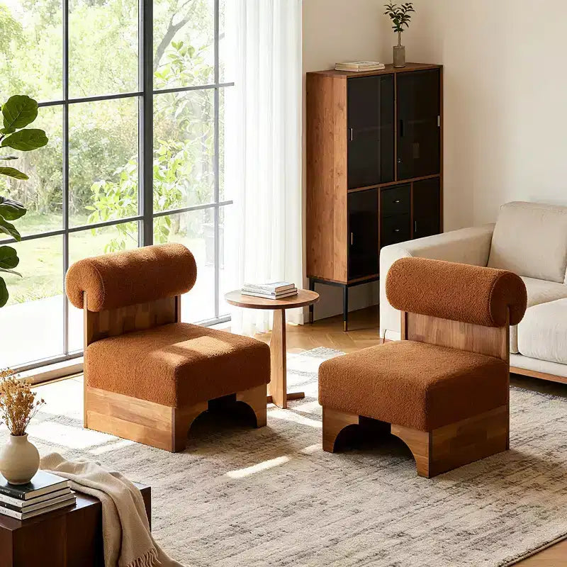 Christopher Knight Home Pedro Sedia di design imbottita in bouclé con struttura in legno di gomma e schienale arrotolato