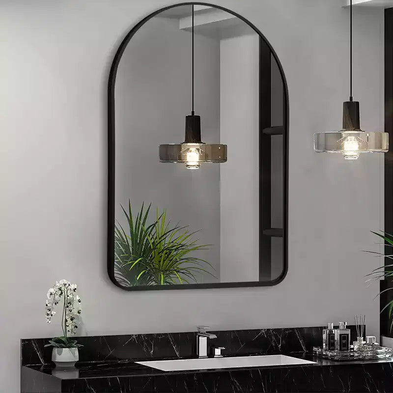 Specchio ad arco sottile in alluminio - Cornice nera 91x61 cm