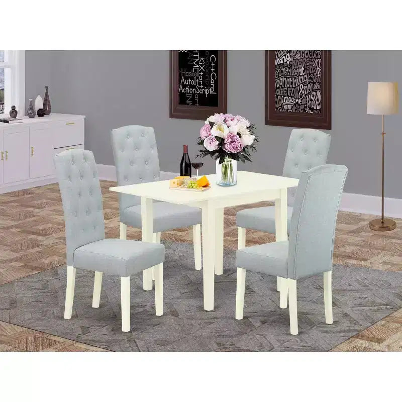 Set da pranzo HomeStock 5 pezzi, tavolo bianco in lino con sedie azzurre