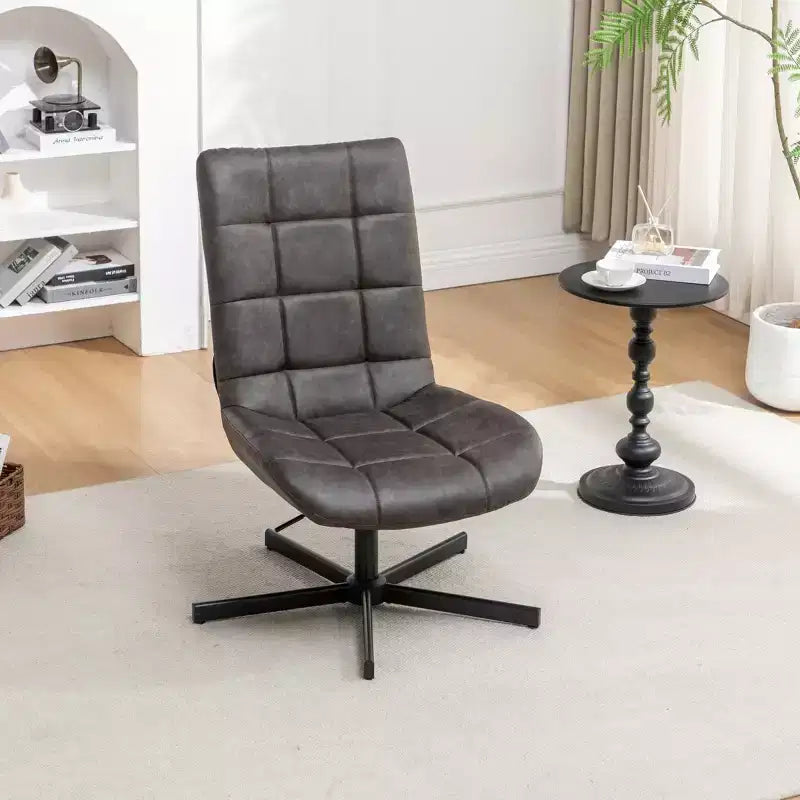 Poltrona girevole Arlena Roundhill Furniture in similpelle trapuntata