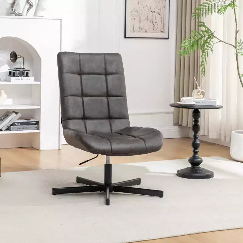 Poltrona girevole Arlena Roundhill Furniture in similpelle trapuntata