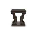 Signature Design by Ashley Maylee Tavolino Quadrato con Gambe a Voluta Ornate, Stile Tradizionale, 24 Altezza, Finitura Marrone Scuro