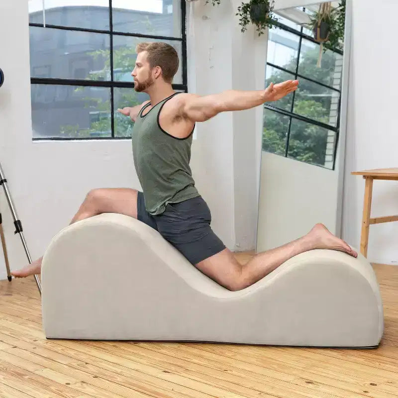 Avana Luvu Lounger - Chaise longue per Yoga, Esercizi, Massaggi - Schiuma ad alta densità - Prodotto negli USA - Grigio chiaro