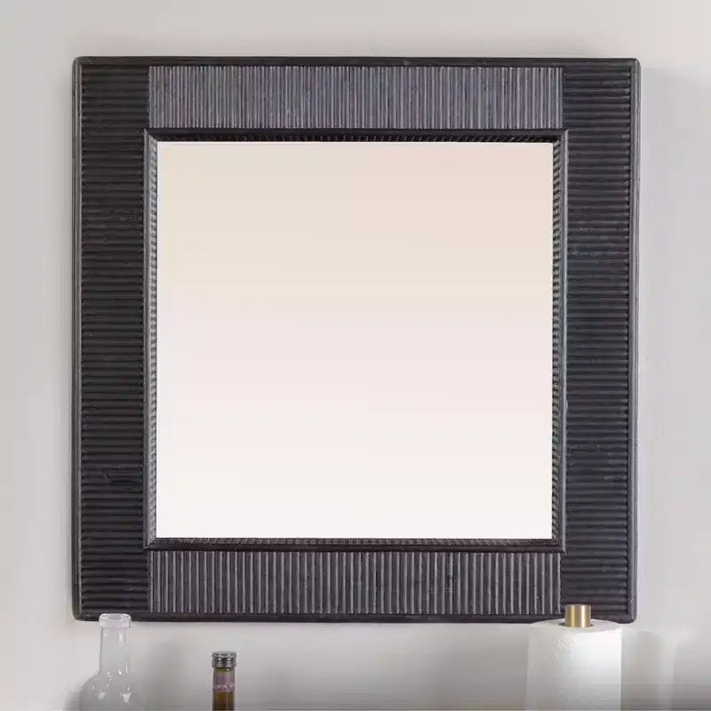 Specchio da parete quadrato in bambù Storied Home