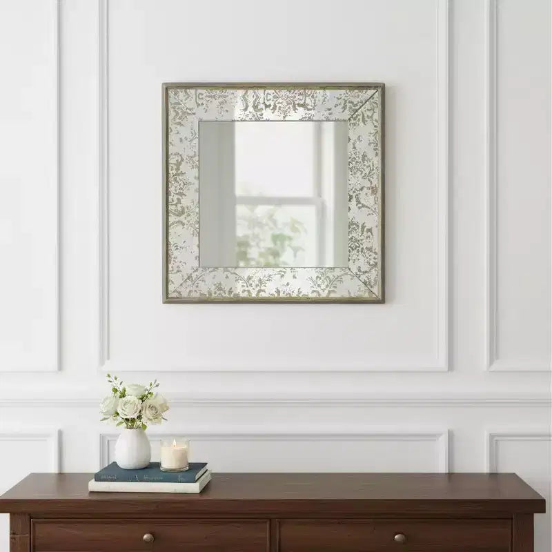 HomeRoots 15 Specchio accentato con cornice quadrata anticata color damasco, marrone