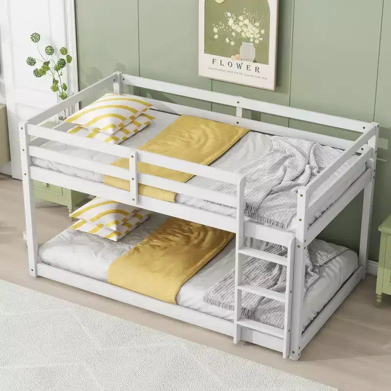 Letto a soppalco singolo Okak Rubber Wood, letto a castello a basso profilo con scaletta larga e doghe rinforzate, letto a soppalco multifunzionale per bambini e ragazzi