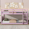 Letto a soppalco singolo Okak Rubber Wood, letto a castello a basso profilo con scaletta larga e doghe rinforzate, letto a soppalco multifunzionale per bambini e ragazzi