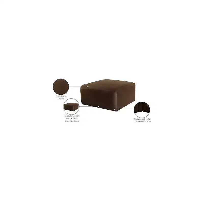 Meridian Furniture, Pouf in velluto Arc