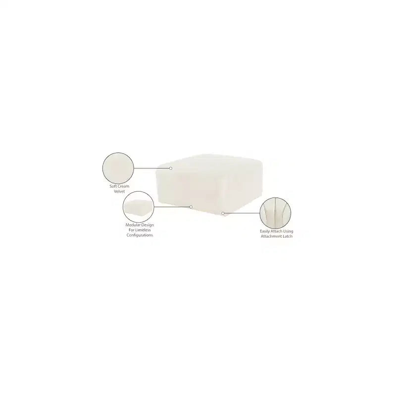 Meridian Furniture, Pouf in velluto Arc