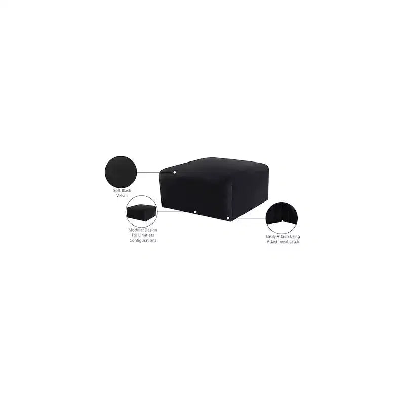 Meridian Furniture, Pouf in velluto Arc