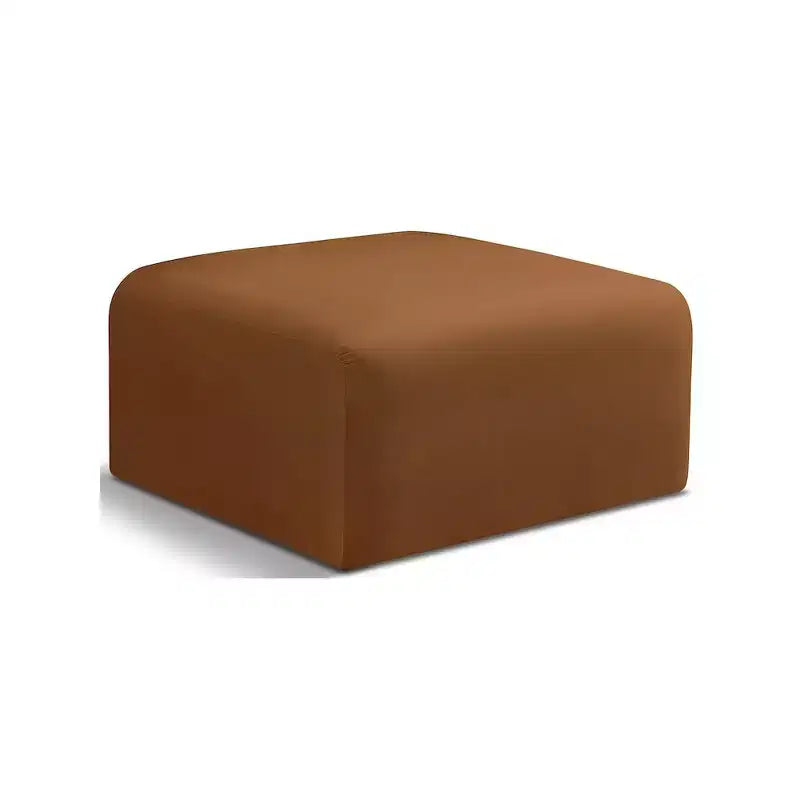 Meridian Furniture, Pouf in velluto Arc