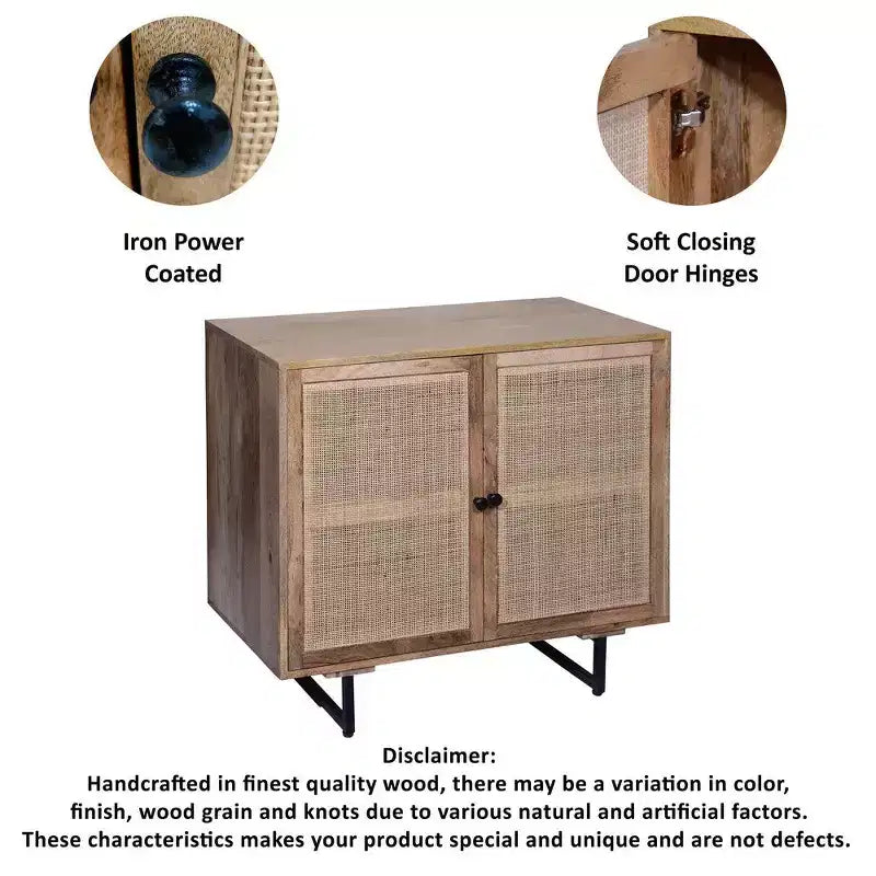 Mobiletto accentato Royal Hampton da 35 pollici, fatto a mano, con 2 ante in rattan a rete, gambe in ferro nero, struttura in legno di mango