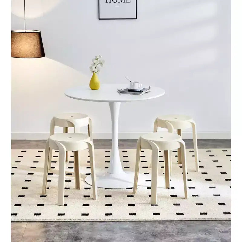 Okak Sgabelli da Pranzo in Plastica, Confezione da 6, Sgabelli Impilabili, Sgabello da Bar Portatile, Sedie Flessibili per Interni ed Esterni per Aula Ufficio Casa