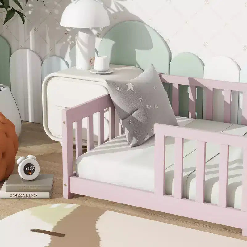 Whisen Letto Matrimoniale & Letto a Pavimento in Legno di Gomma con Recinzione Senza Porta, Letto a Pavimento Multifunzionale per il Sonno e il Gioco dei Bambini