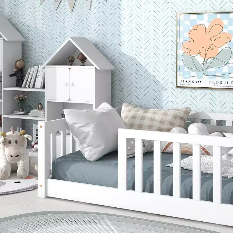 Whisen Letto Matrimoniale & Letto a Pavimento in Legno di Gomma con Recinzione Senza Porta, Letto a Pavimento Multifunzionale per il Sonno e il Gioco dei Bambini