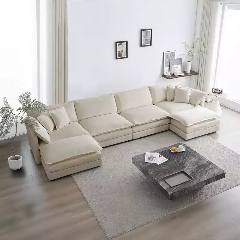 Divano componibile a U con chaise longue reversibile e due pouf extra in ciniglia verde