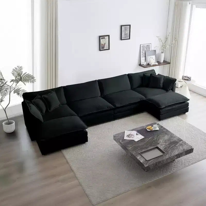 Divano componibile a U con chaise longue reversibile e due pouf extra in ciniglia verde
