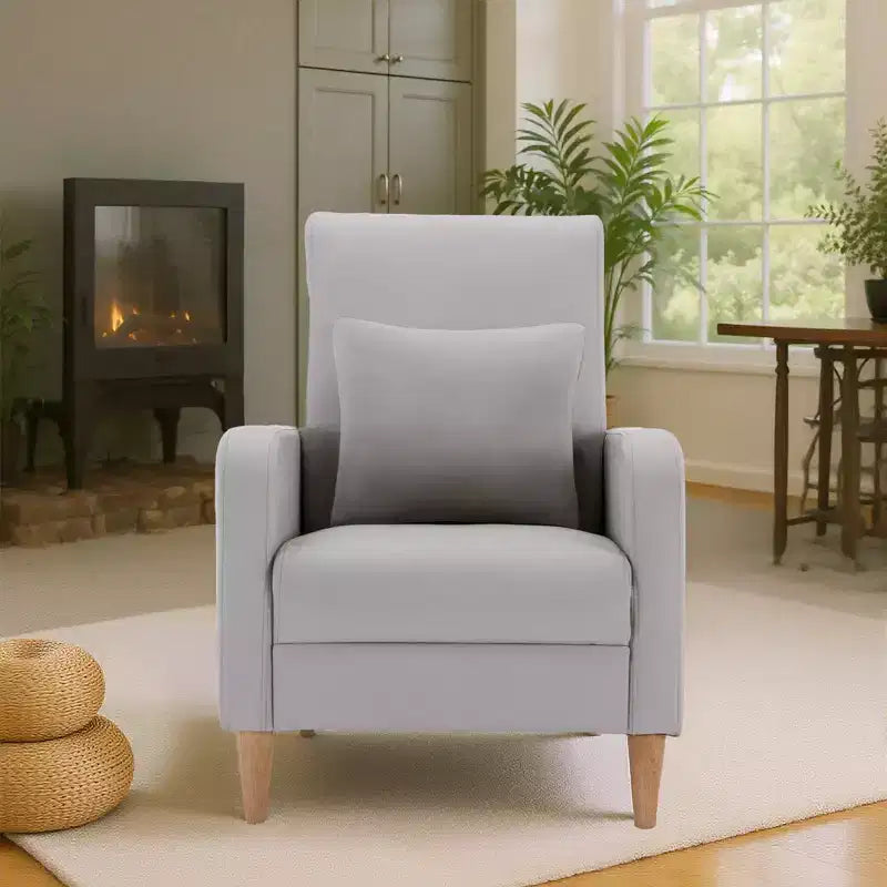 Poltrona in simil-montone con cuscino, moderna e comoda con schienale ergonomico e braccioli imbottiti